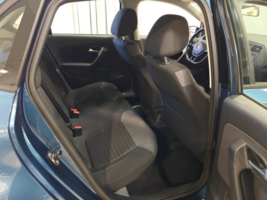 VOLKSWAGEN Polo 2017