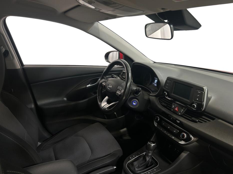 HYUNDAI i30 5d 2017