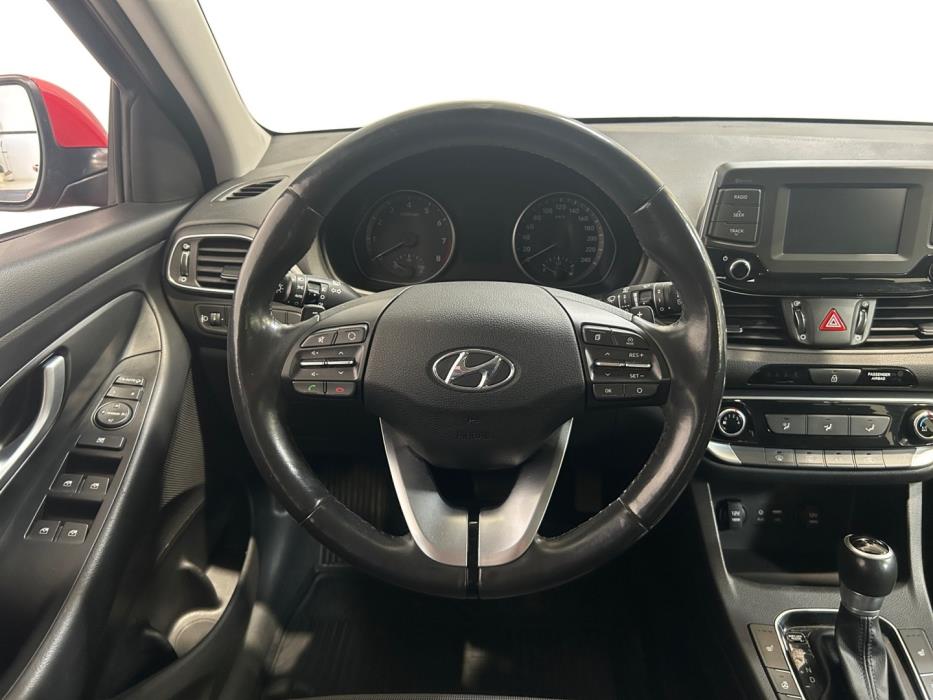 HYUNDAI i30 5d 2017