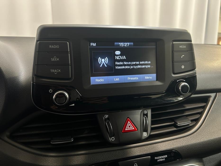 HYUNDAI i30 5d 2017