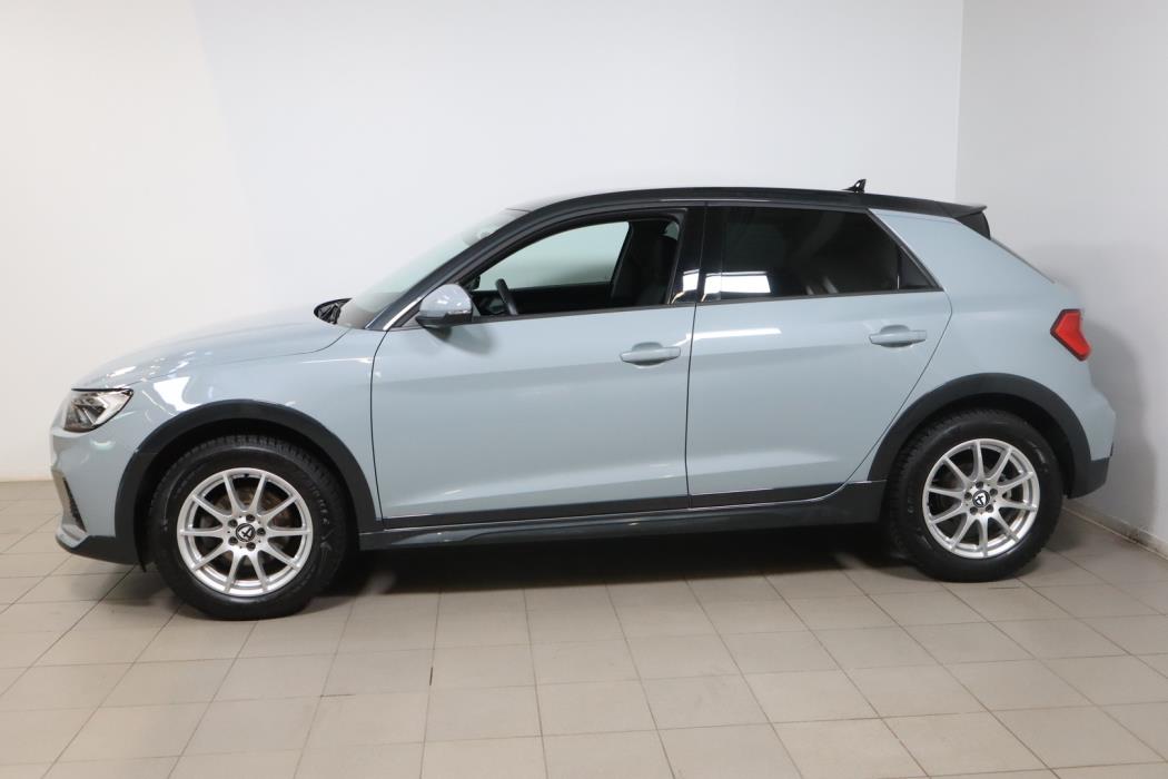AUDI A1 2023