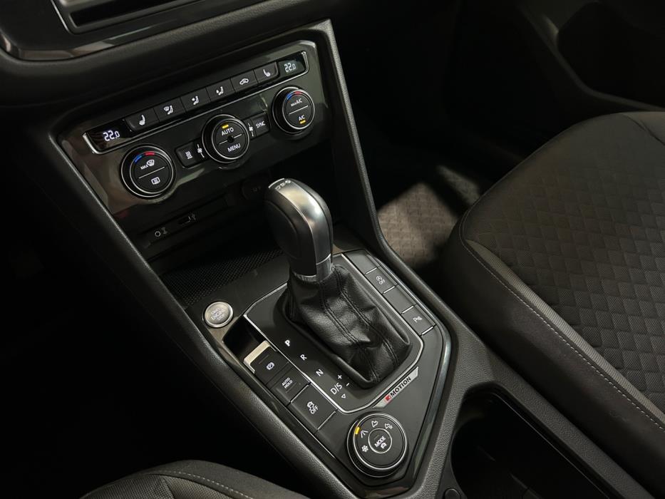 VOLKSWAGEN Tiguan 2016