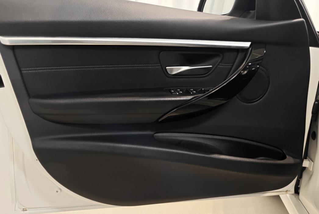 BMW 320 2017