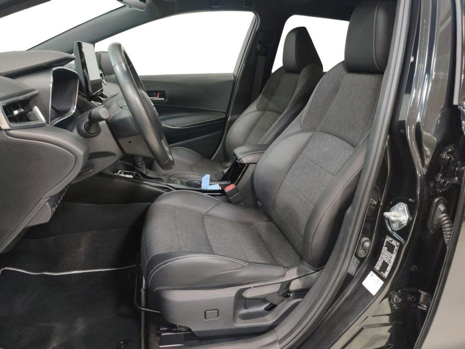 TOYOTA Corolla 2024