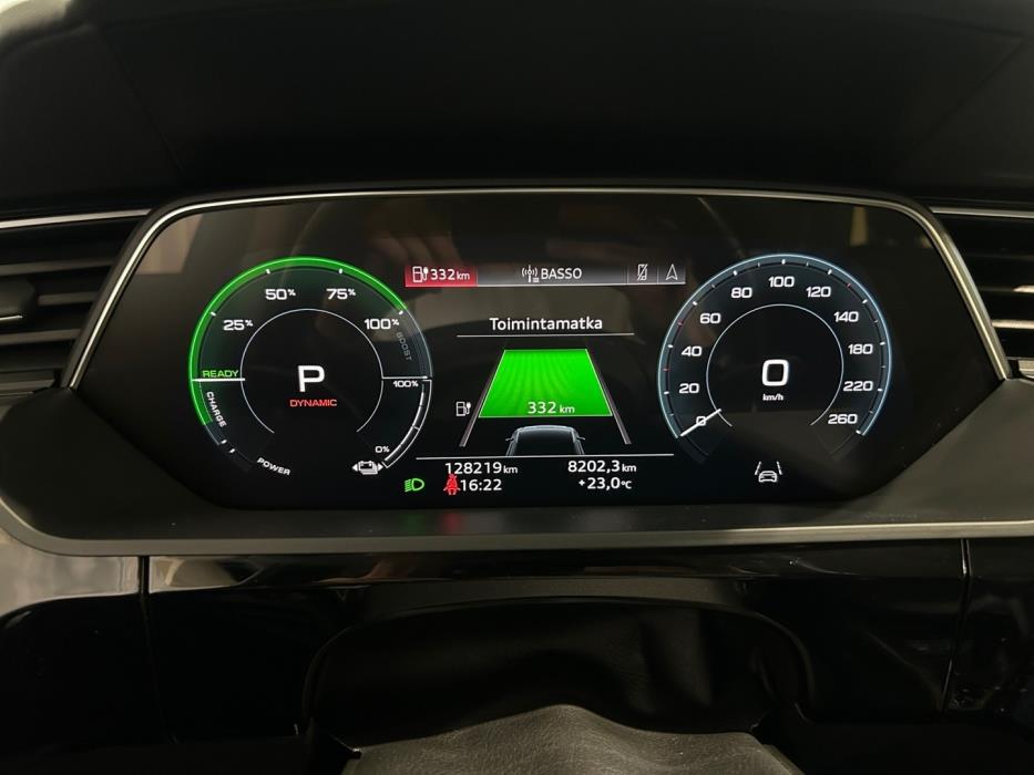 AUDI E-TRON 2021