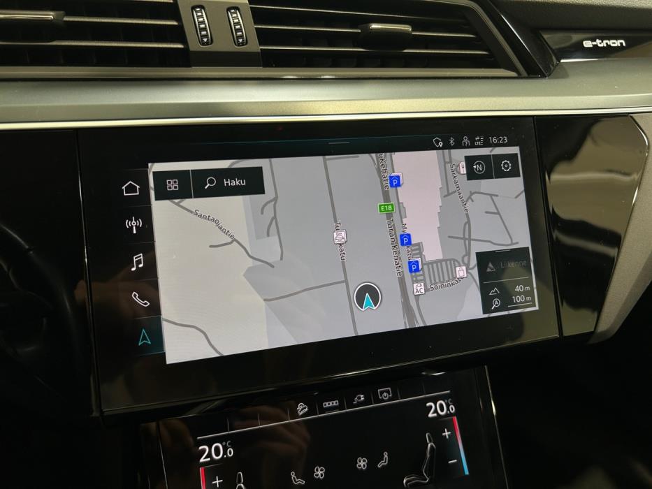 AUDI E-TRON 2021