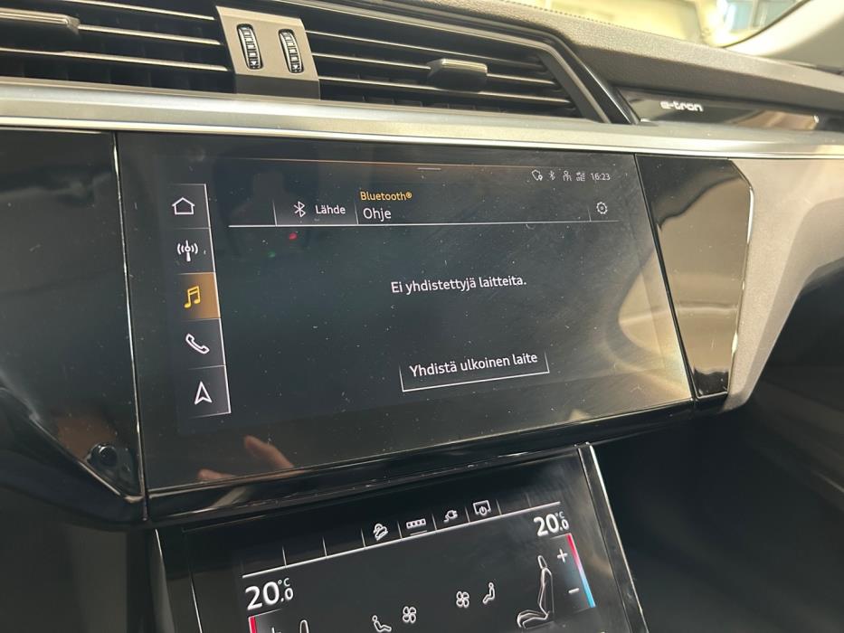 AUDI E-TRON 2021