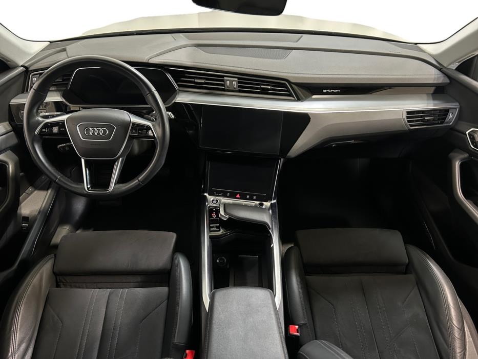 AUDI E-TRON 2021