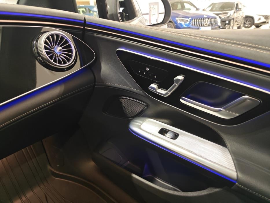 MERCEDES-BENZ EQE 2023