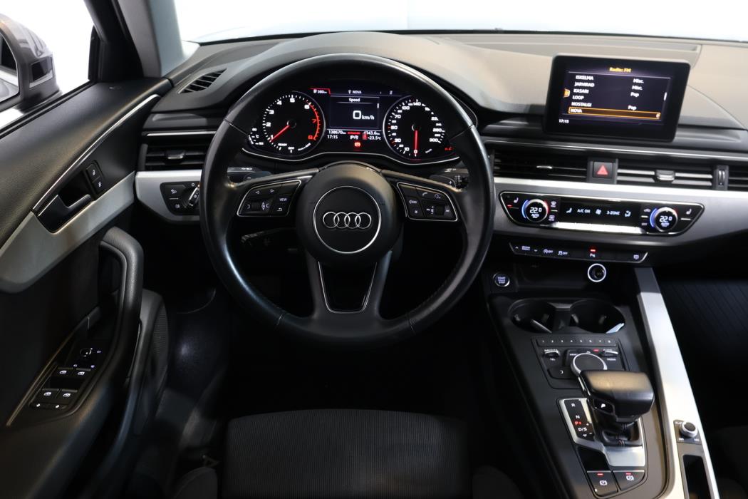 AUDI A4 2018