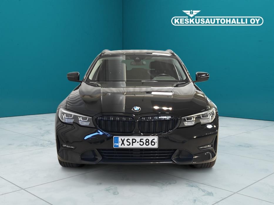 BMW 330 2020
