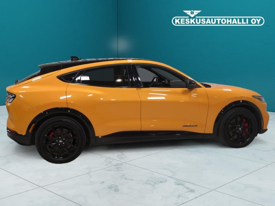 FORD Mustang Mach-E 2022