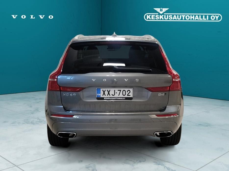 VOLVO XC60 2021