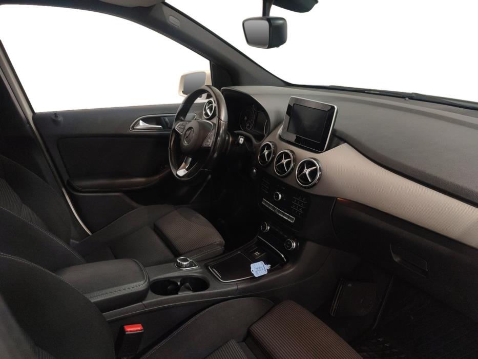 MERCEDES-BENZ B 2017