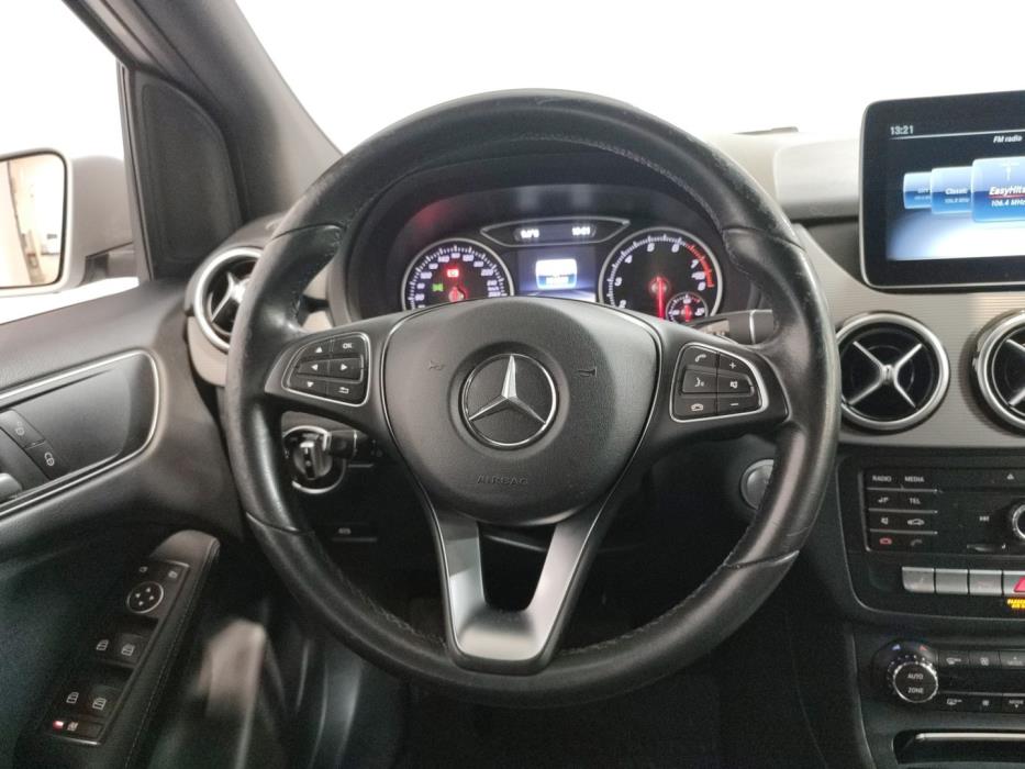 MERCEDES-BENZ B 2018