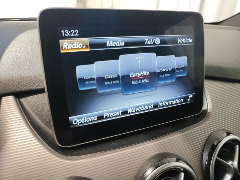 MERCEDES-BENZ B 2018