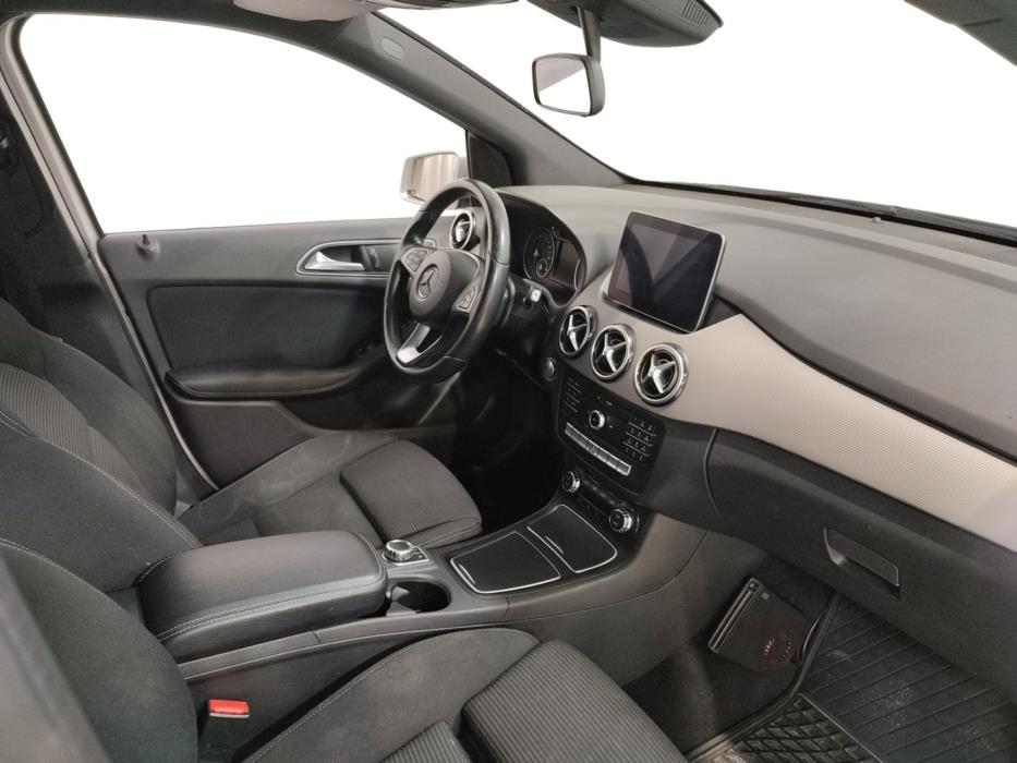 MERCEDES-BENZ B 2018