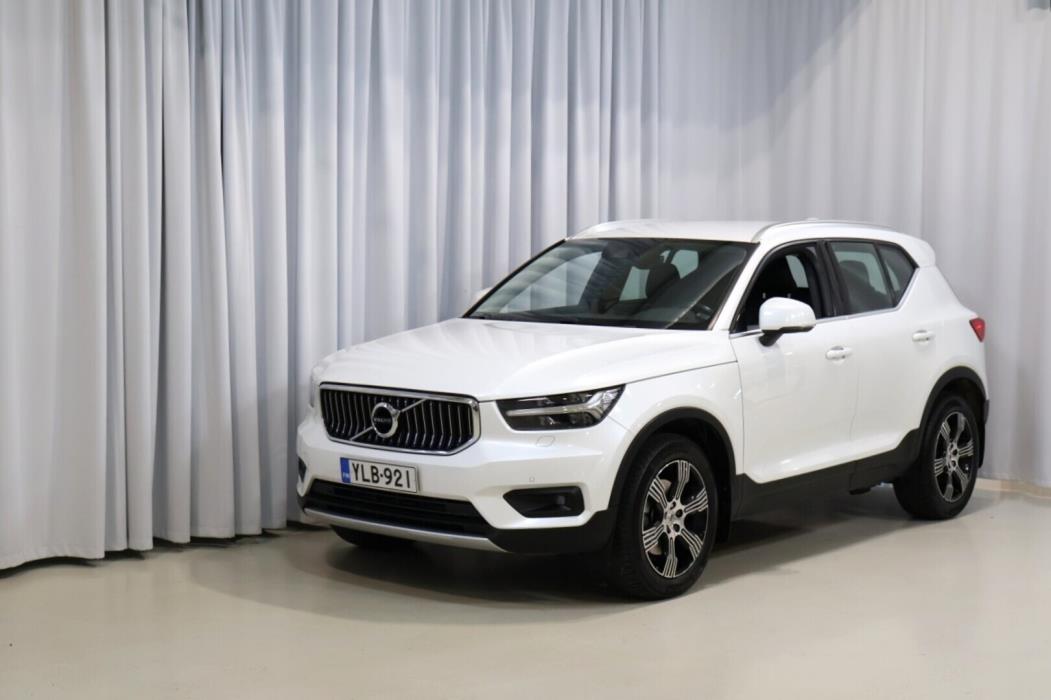 VOLVO XC40 2019