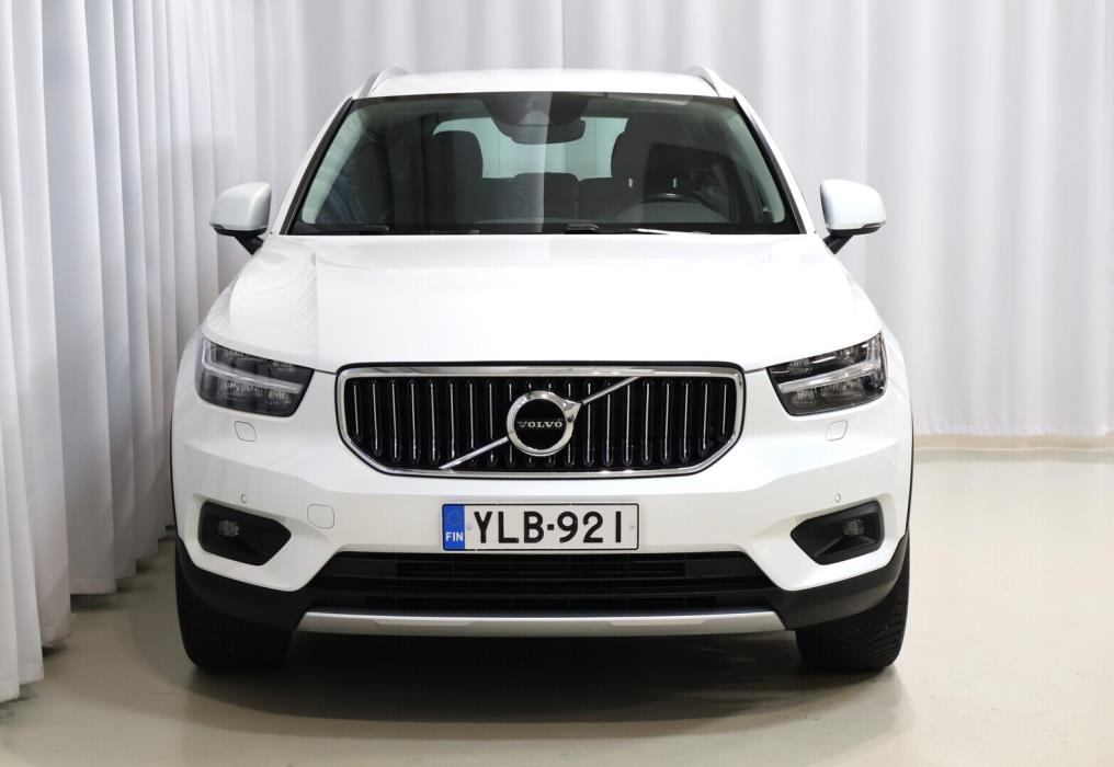 VOLVO XC40 2019