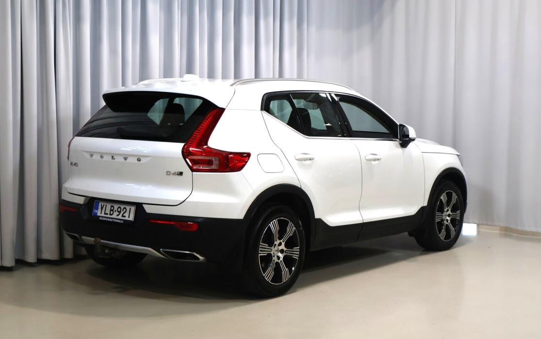 VOLVO XC40 2019