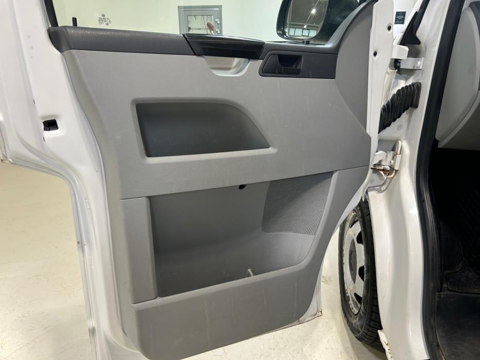 VOLKSWAGEN Transporter 2014