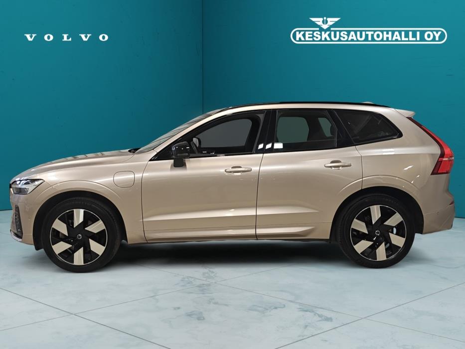 VOLVO XC60 2024