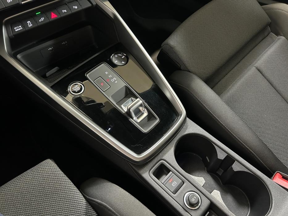 AUDI A3 2021