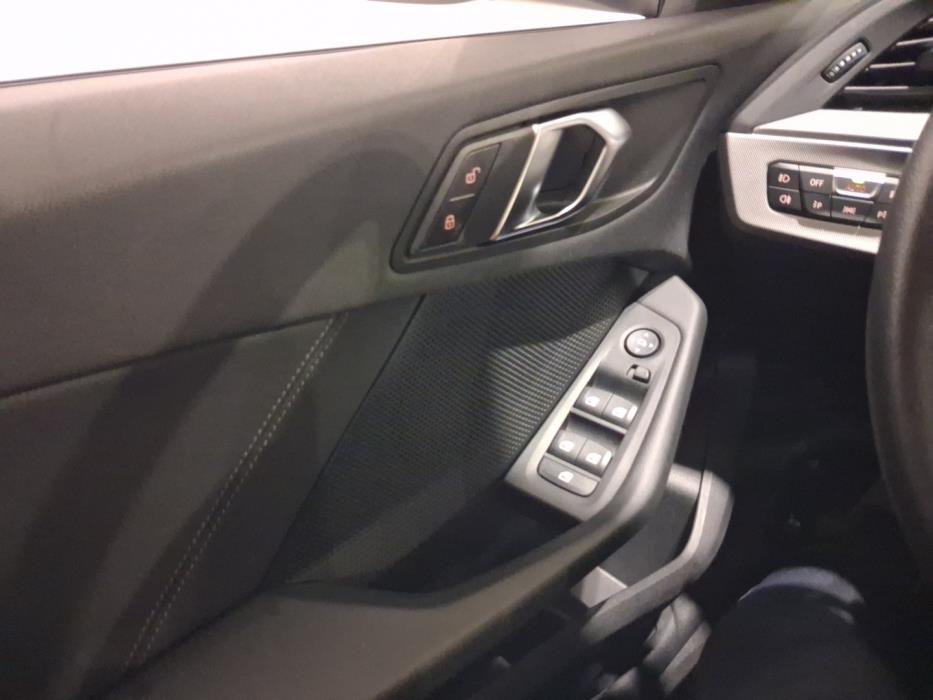 BMW 118 2023