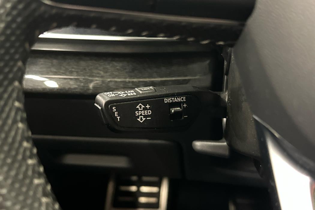 AUDI Q8 2019