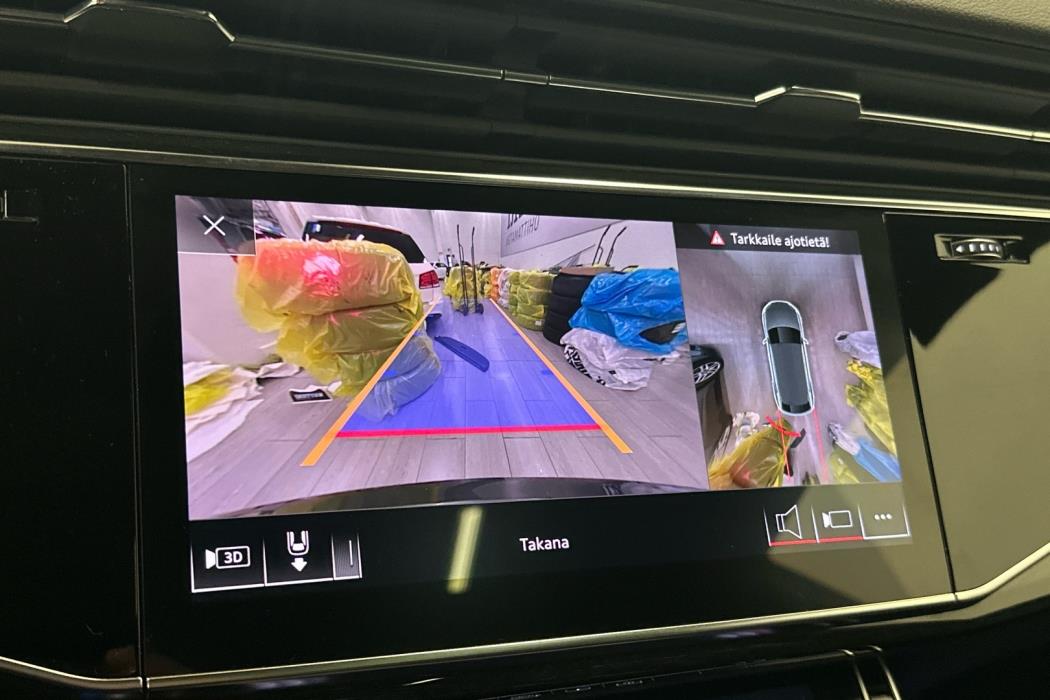 AUDI Q8 2019