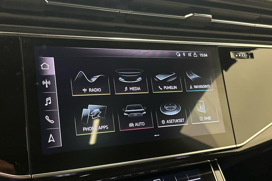 AUDI Q8 2019