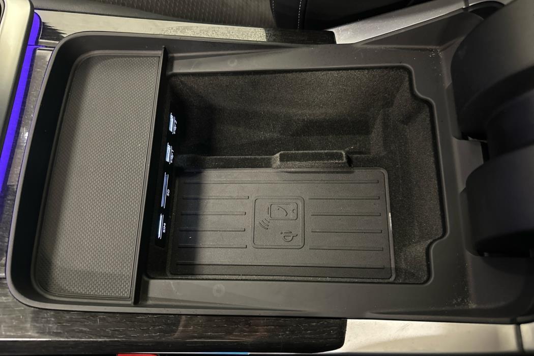 AUDI Q8 2019