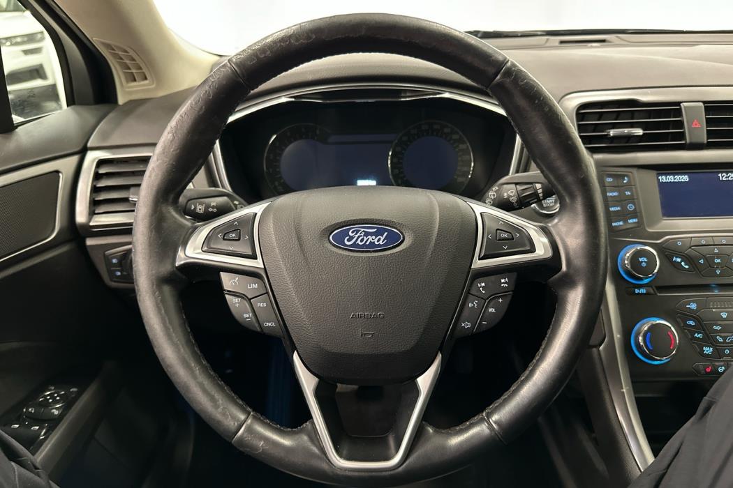 FORD Mondeo 2015