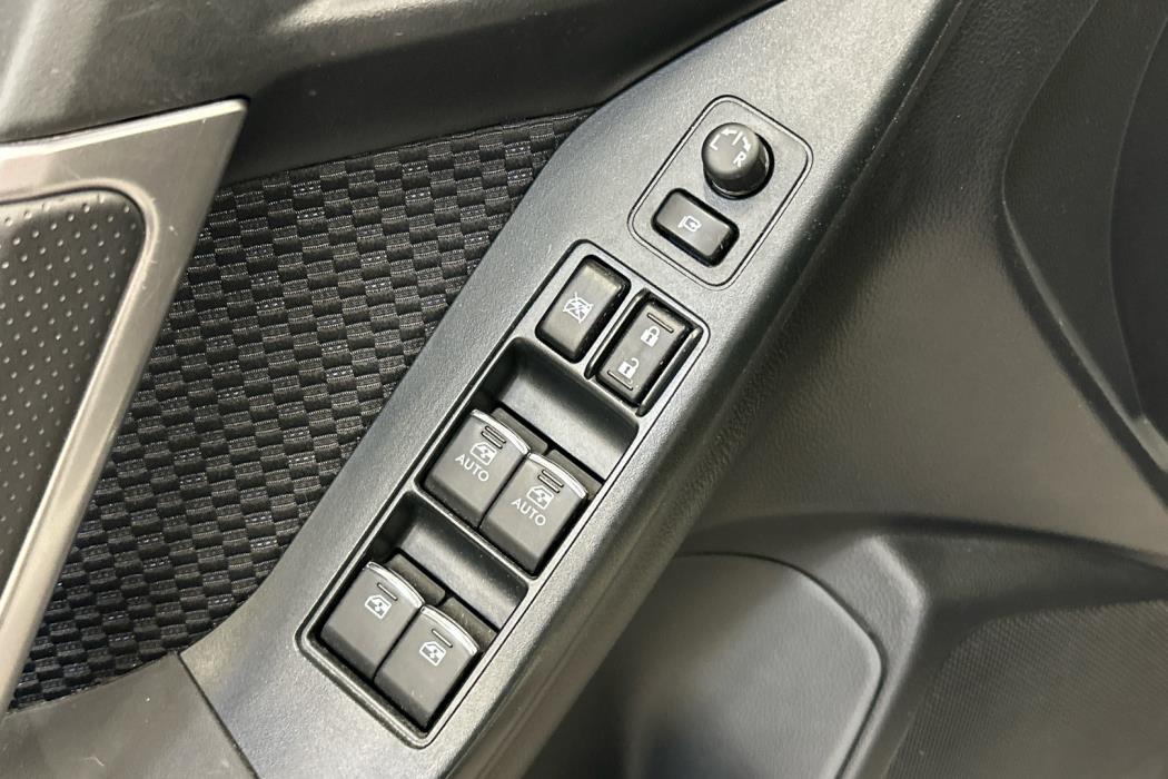 SUBARU Forester 2017