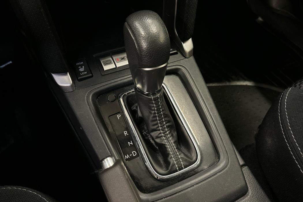 SUBARU Forester 2017