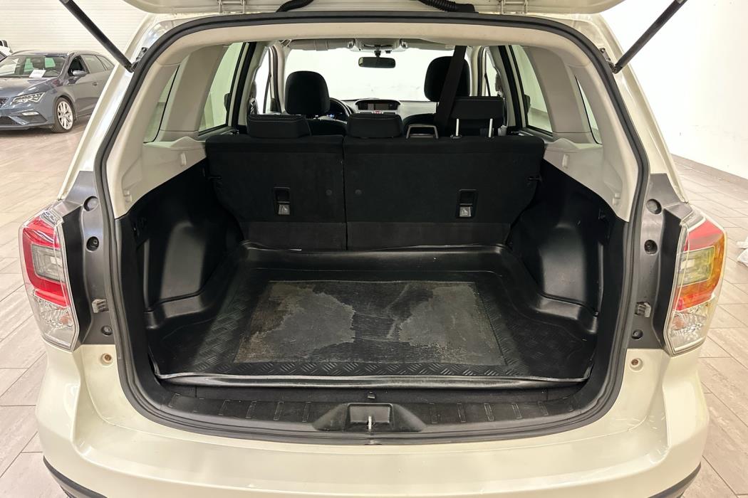 SUBARU Forester 2017