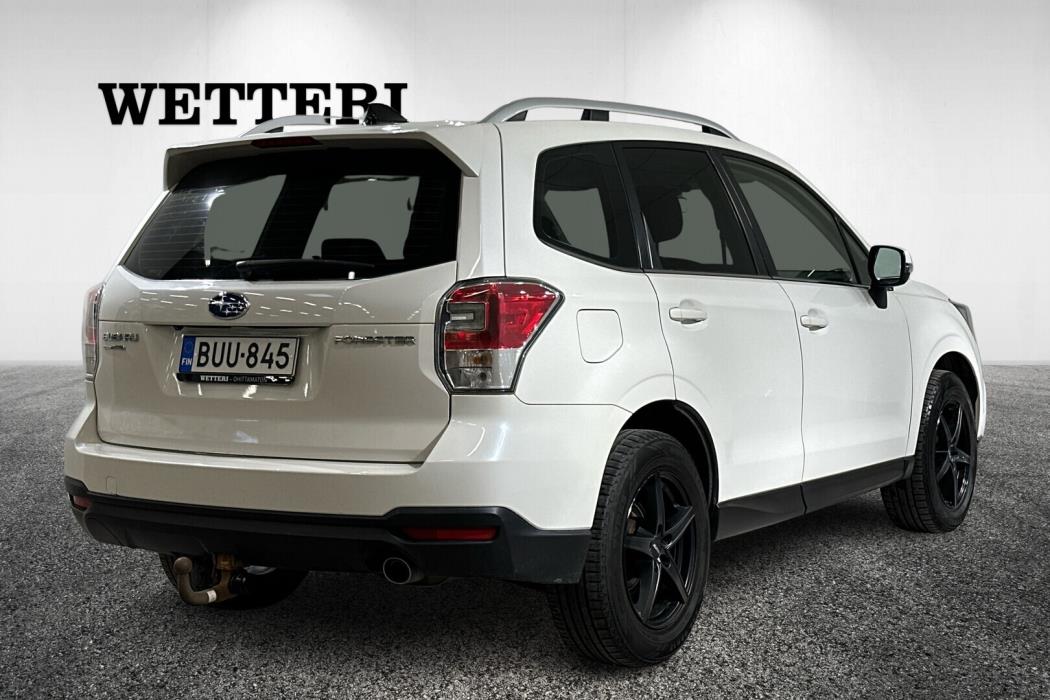 SUBARU Forester 2017
