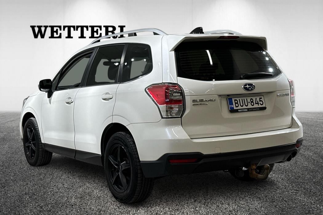 SUBARU Forester 2017