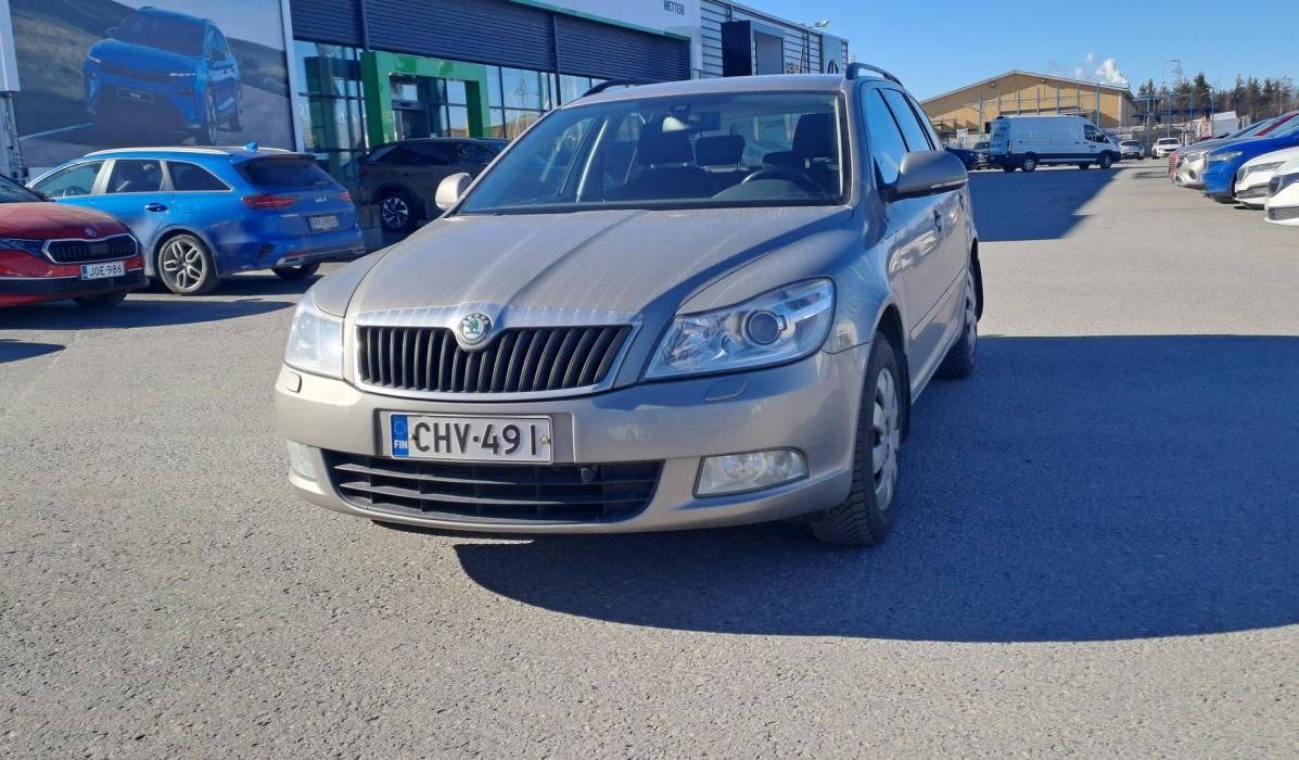 SKODA Octavia 2011