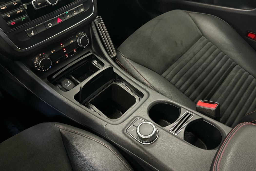 MERCEDES-BENZ CLA 2014