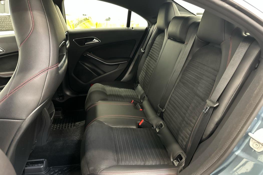 MERCEDES-BENZ CLA 2014