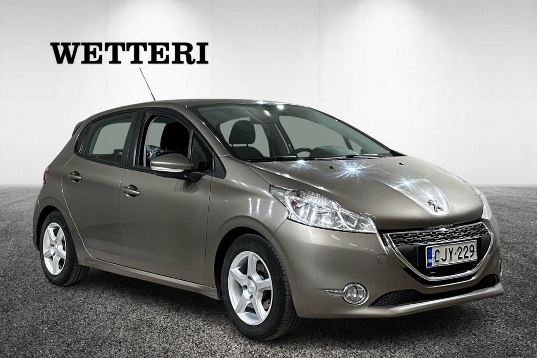 PEUGEOT 208 2015