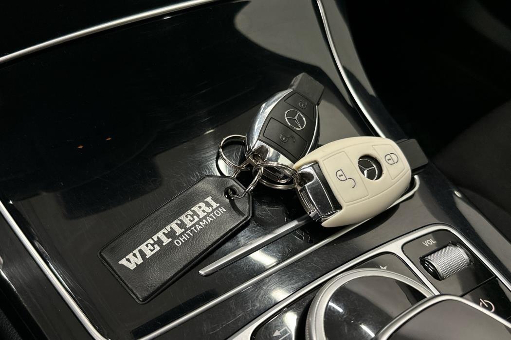 MERCEDES-BENZ C 2015
