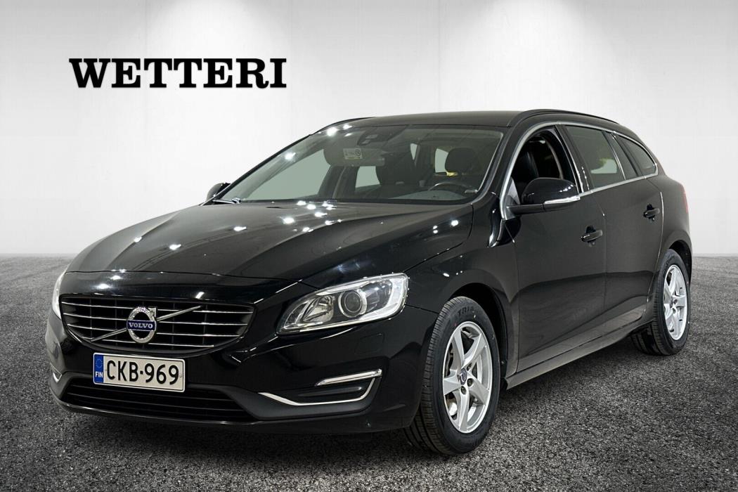 VOLVO V60 2015