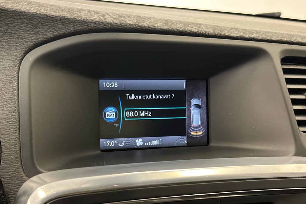 VOLVO V60 2015