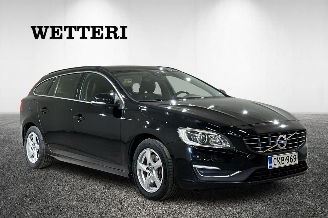 VOLVO V60 2015