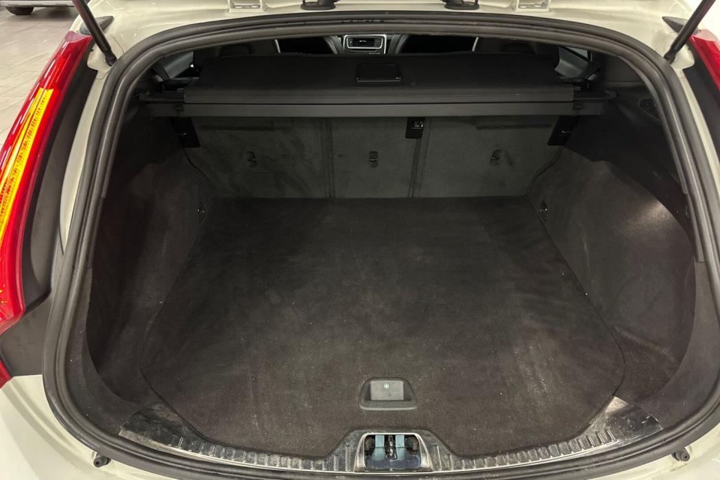 VOLVO V60 2018