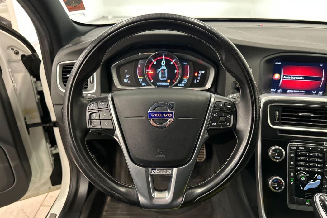 VOLVO V60 2018