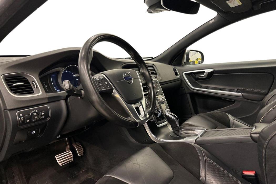 VOLVO V60 2018