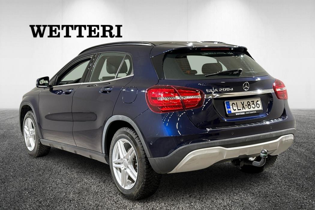 MERCEDES-BENZ GLA 2018